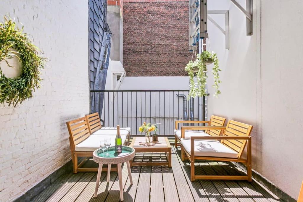 Wonderful In The Center Of Apartment Antwerp